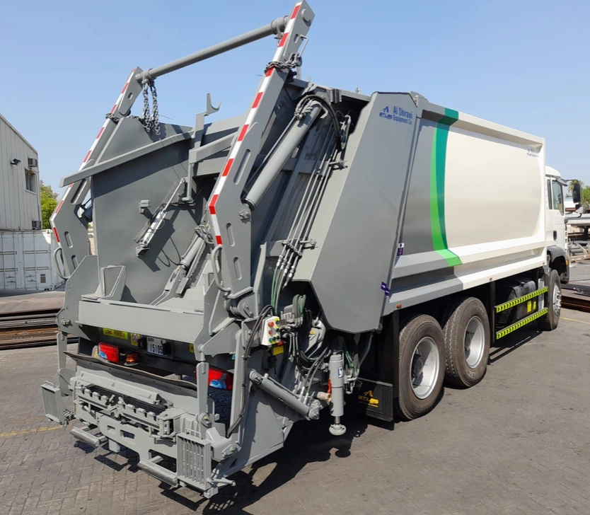 REFUSE COMPACTOR